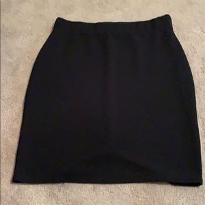 Elegant Black Pencil Skirt